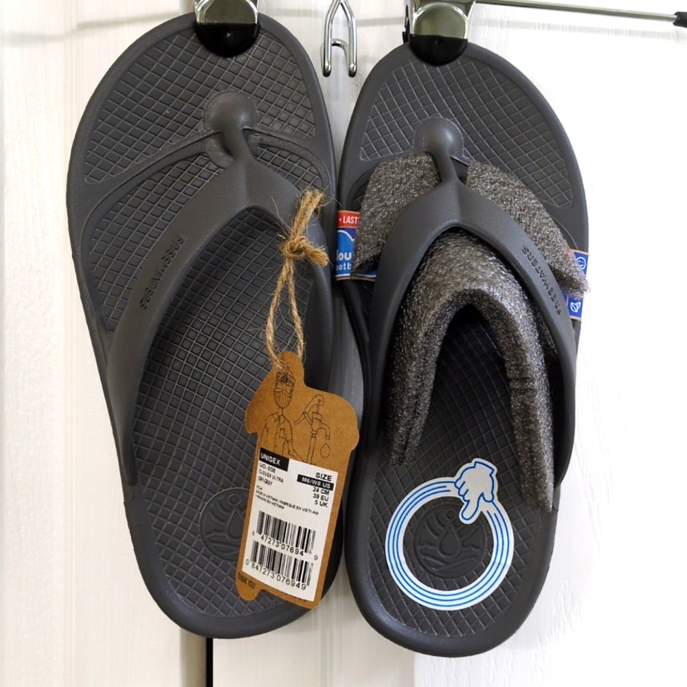 Freewaters Cloud9 Ultra Unisex Flip Flops